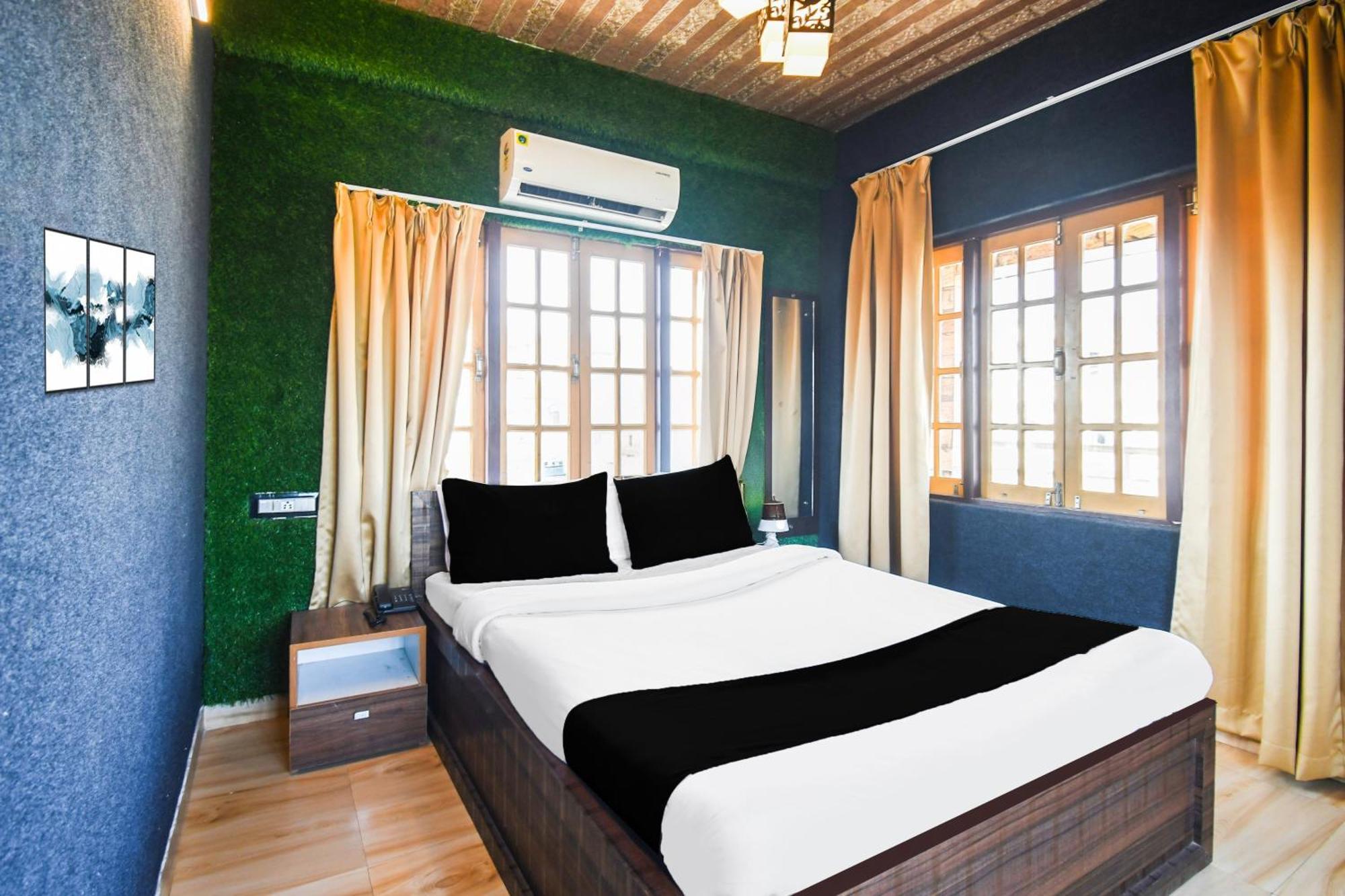 Super Hotel O Champasari Siliguri Formerly Four Fox Suits Panchanai Exterior foto