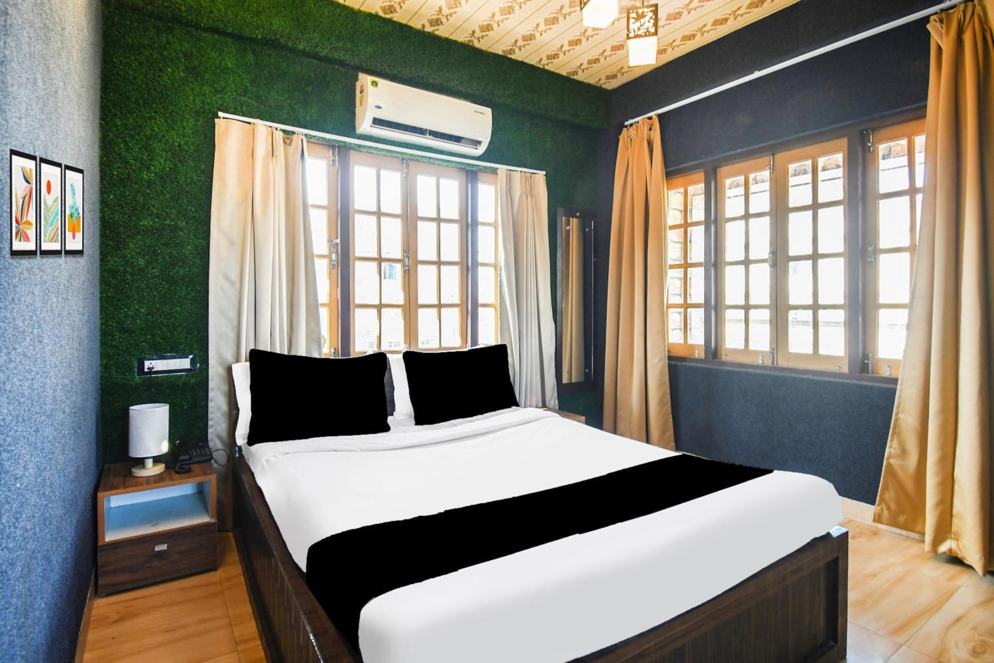 Super Hotel O Champasari Siliguri Formerly Four Fox Suits Panchanai Exterior foto