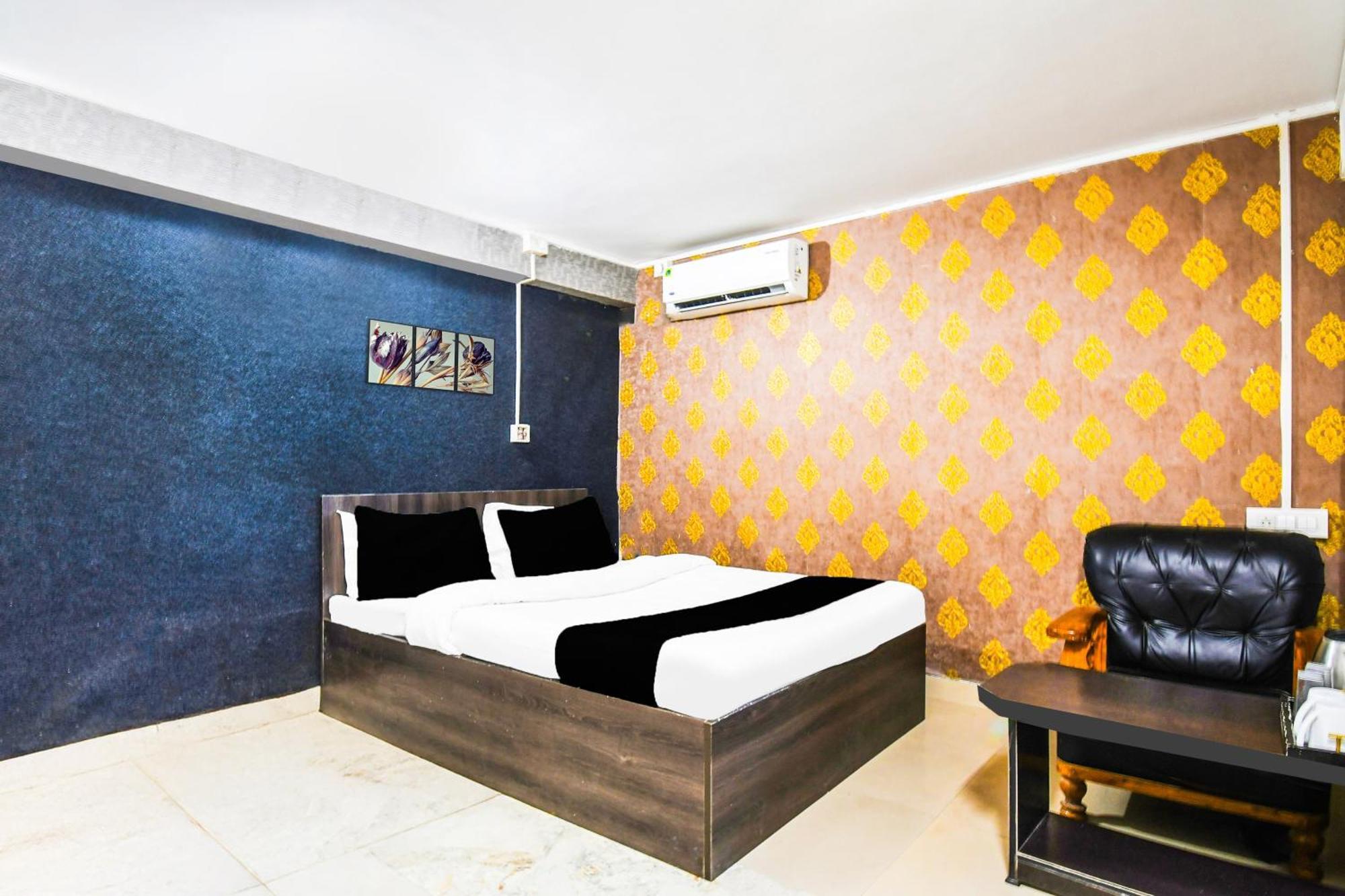 Super Hotel O Champasari Siliguri Formerly Four Fox Suits Panchanai Exterior foto