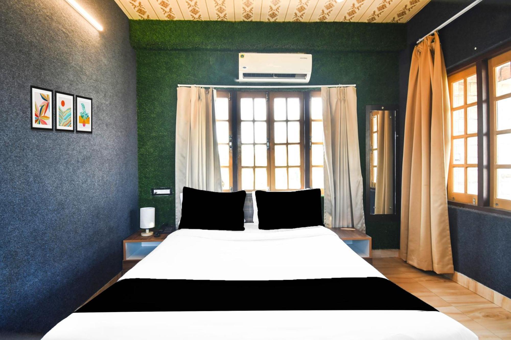Super Hotel O Champasari Siliguri Formerly Four Fox Suits Panchanai Exterior foto