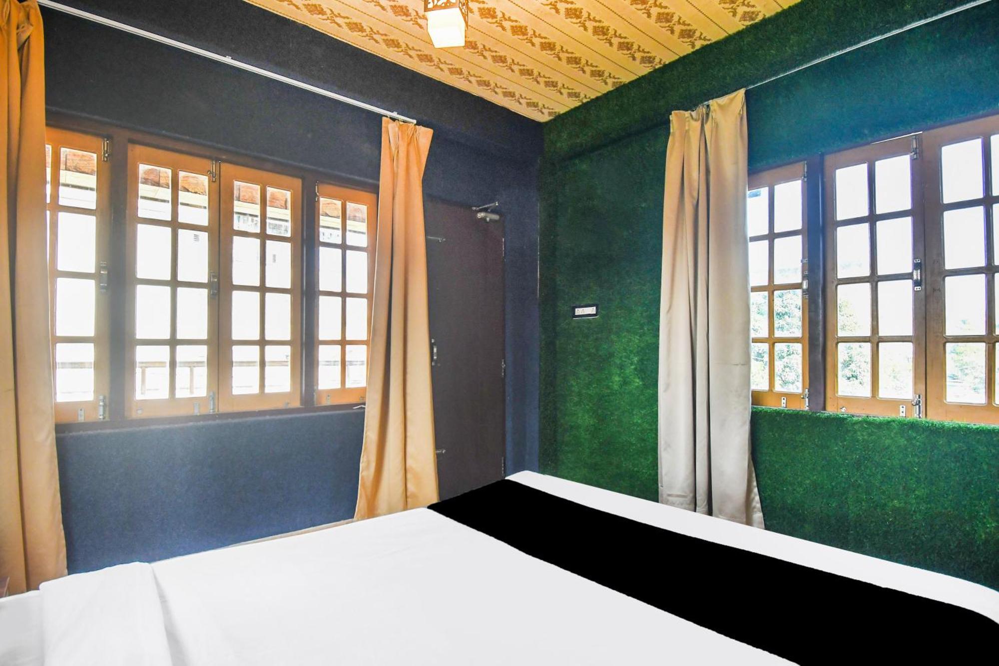 Super Hotel O Champasari Siliguri Formerly Four Fox Suits Panchanai Exterior foto