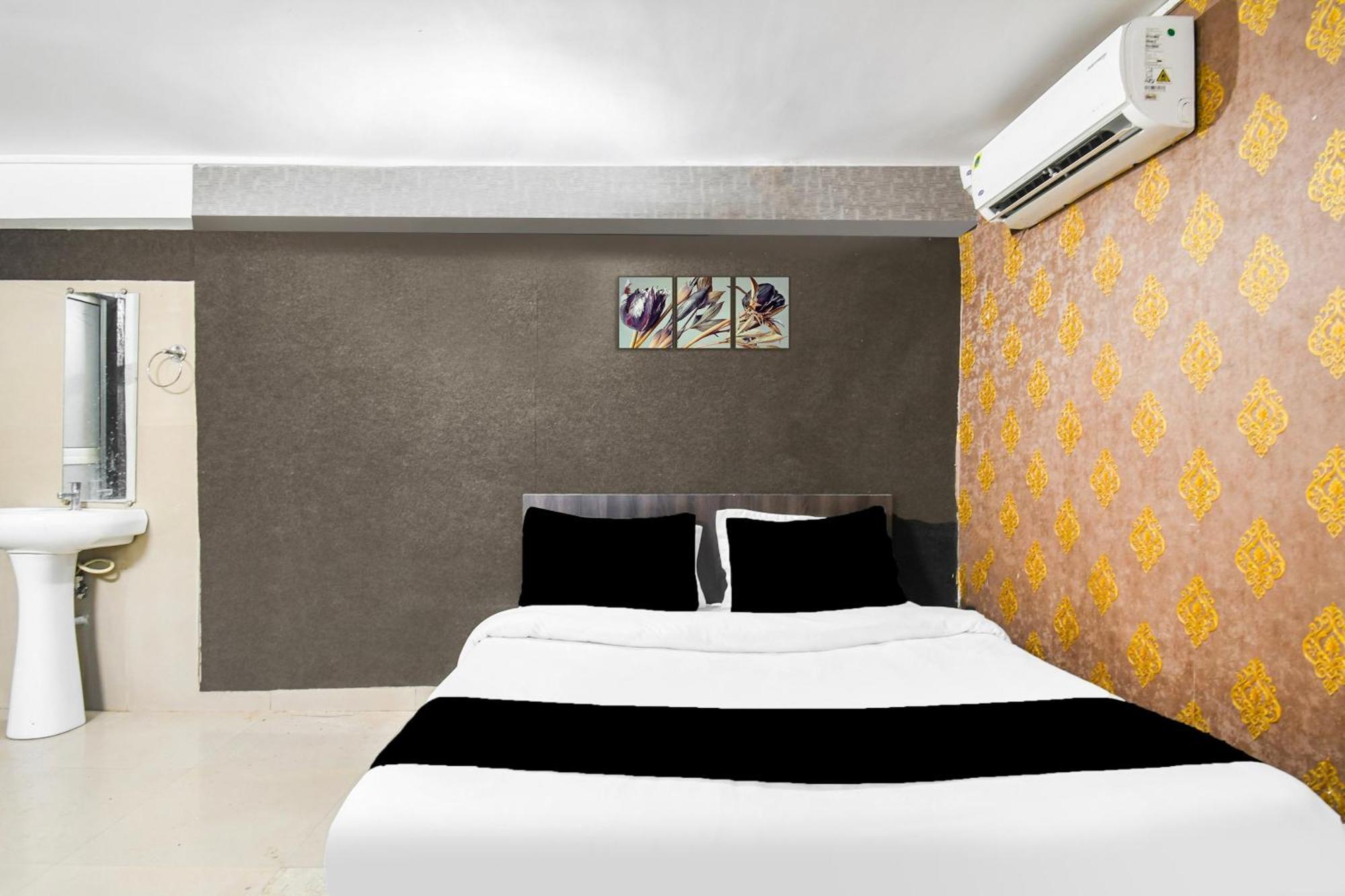 Super Hotel O Champasari Siliguri Formerly Four Fox Suits Panchanai Exterior foto